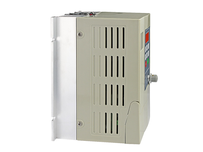4000H通用變頻器，變頻器三相380V，變頻器廠(chǎng)家，電機變頻器